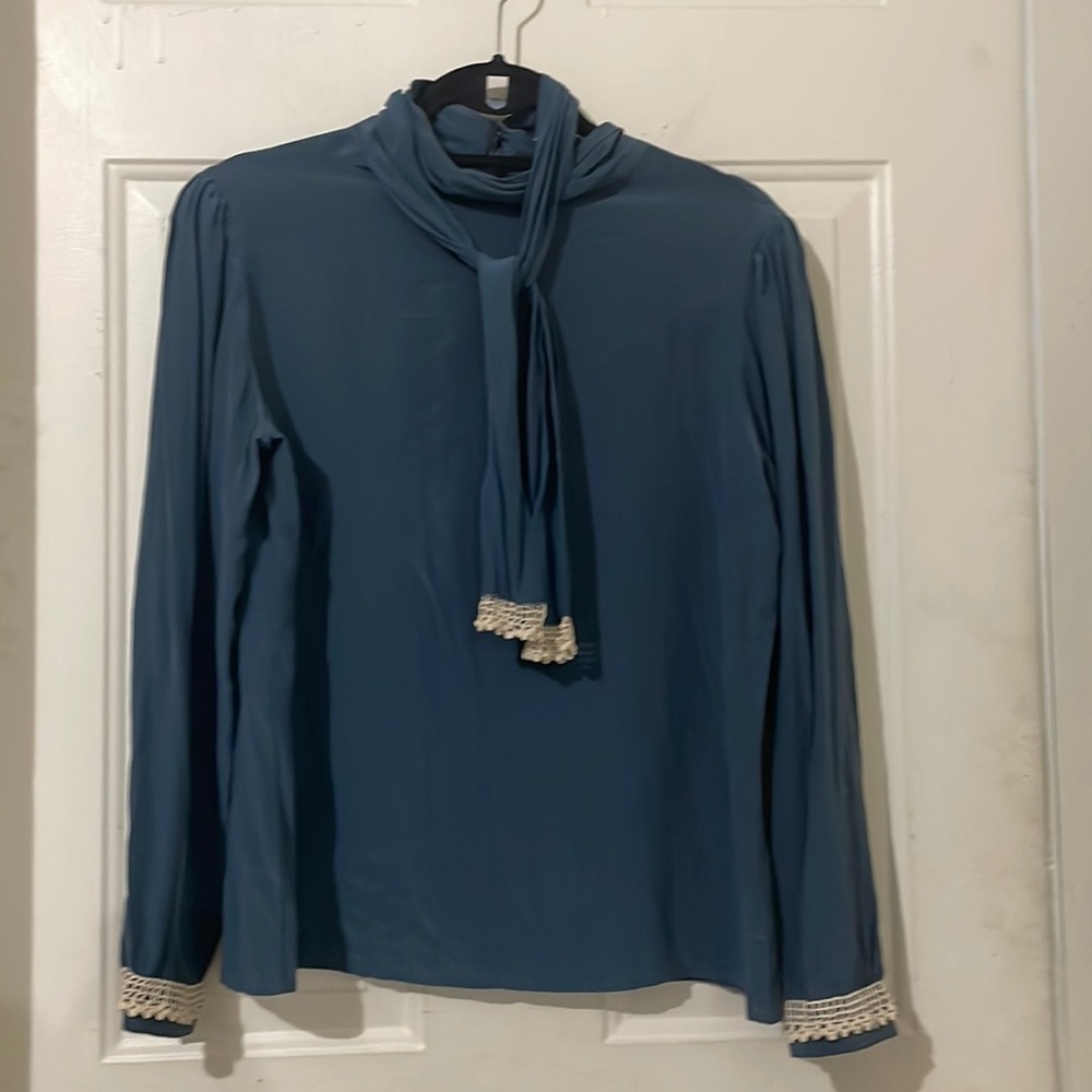 Vintage silk blouse, blue with lace . Size 12